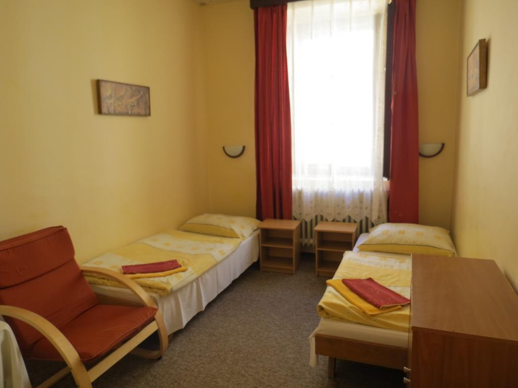 Hotel Cesky Dvur Бероун Номер фото